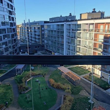 New Studio Cherry Near Helsinki Airport In Kivistoe ヴァンター エクステリア 写真